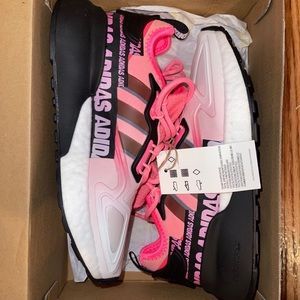 - adidas ZX 2K Boost Wordmark Heel Stripe - Semi Solar Red 2020